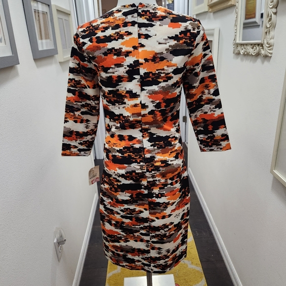 Dress - Picture 4 of 7